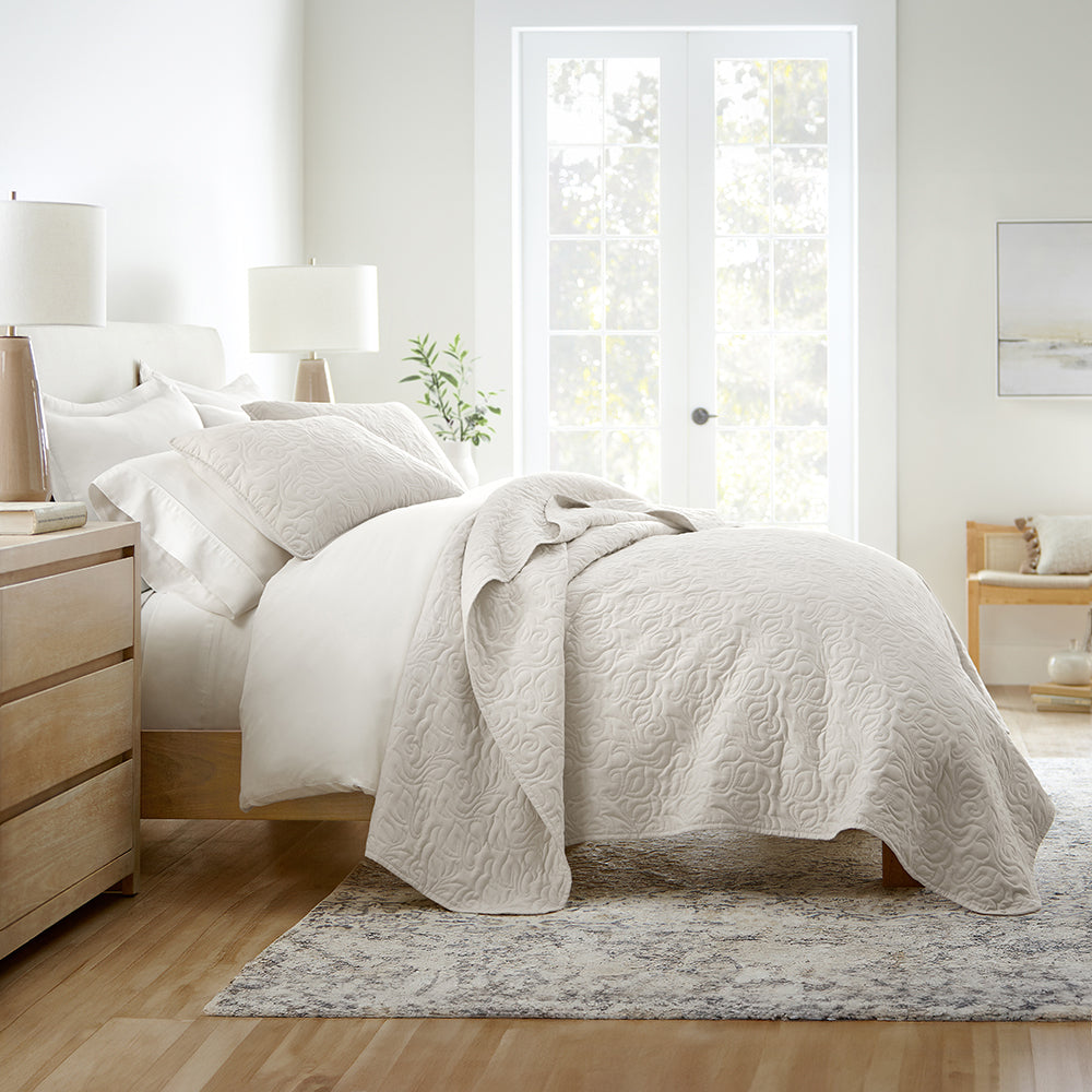 3-Piece Floral Stitch Quilted Coverlet Set